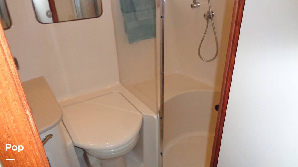 Slide: The Image of Sea Ray 480 Sedan 2004 - 111