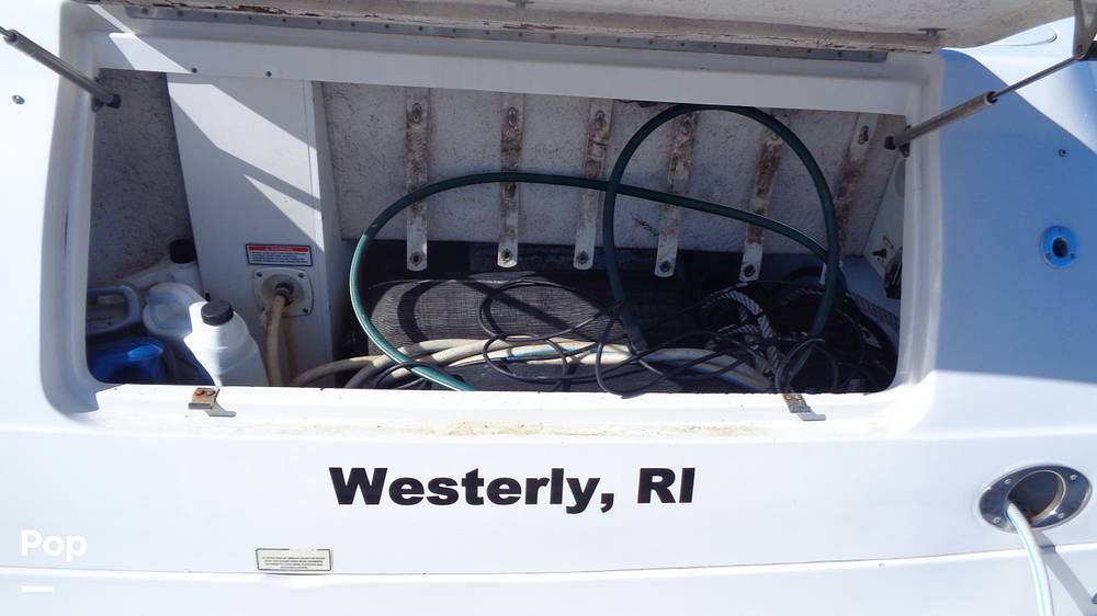 Slide: The Image of Sea Ray 480 Sedan 2004 - 15