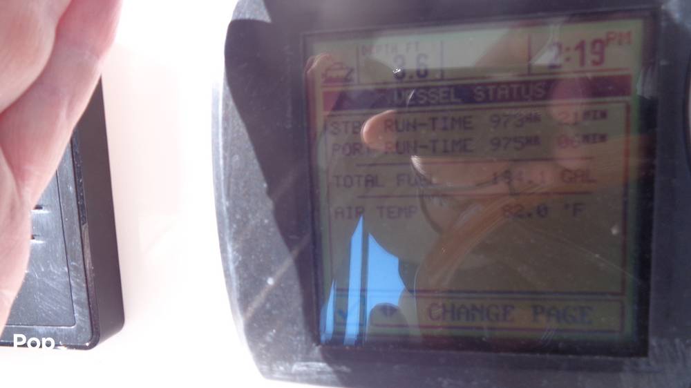 Slide: The Image of Sea Ray 480 Sedan 2004 - 153