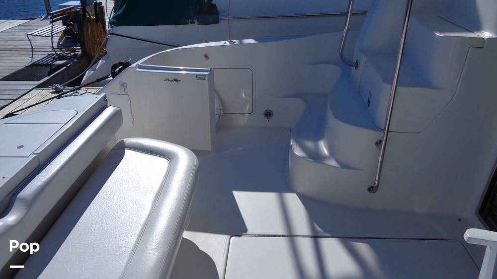 Slide: The Image of Sea Ray 480 Sedan 2004 - 25