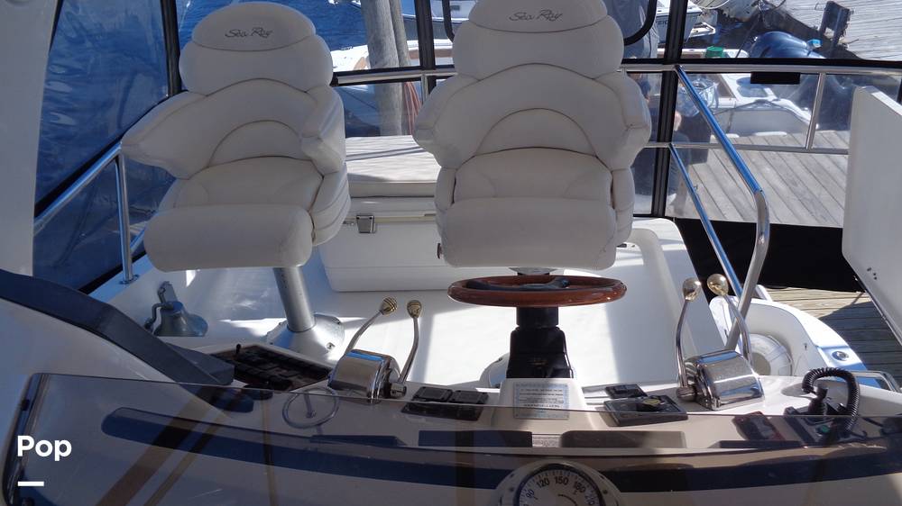Slide: The Image of Sea Ray 480 Sedan 2004 - 67