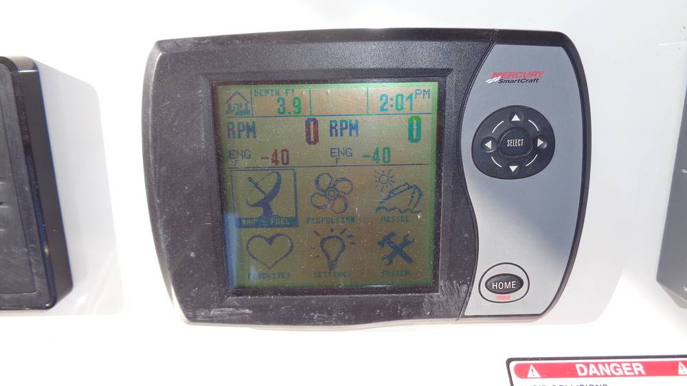 Slide: The Image of Sea Ray 480 Sedan 2004 - 76