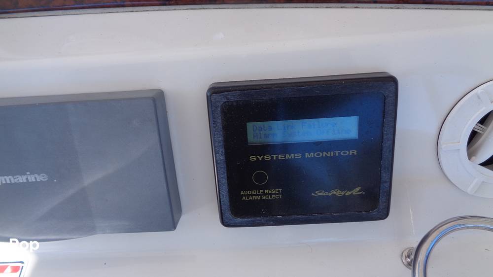 Slide: The Image of Sea Ray 480 Sedan 2004 - 78