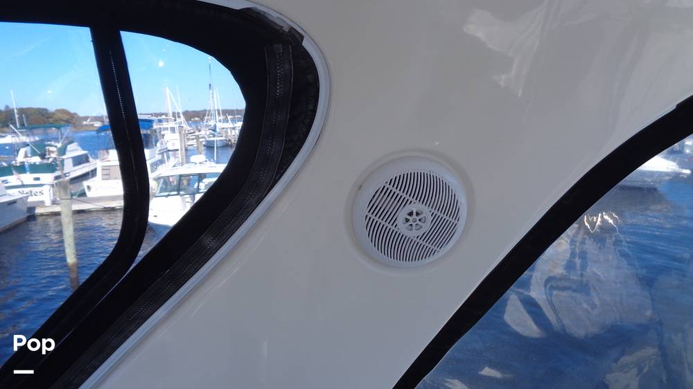 Slide: The Image of Sea Ray 480 Sedan 2004 - 86