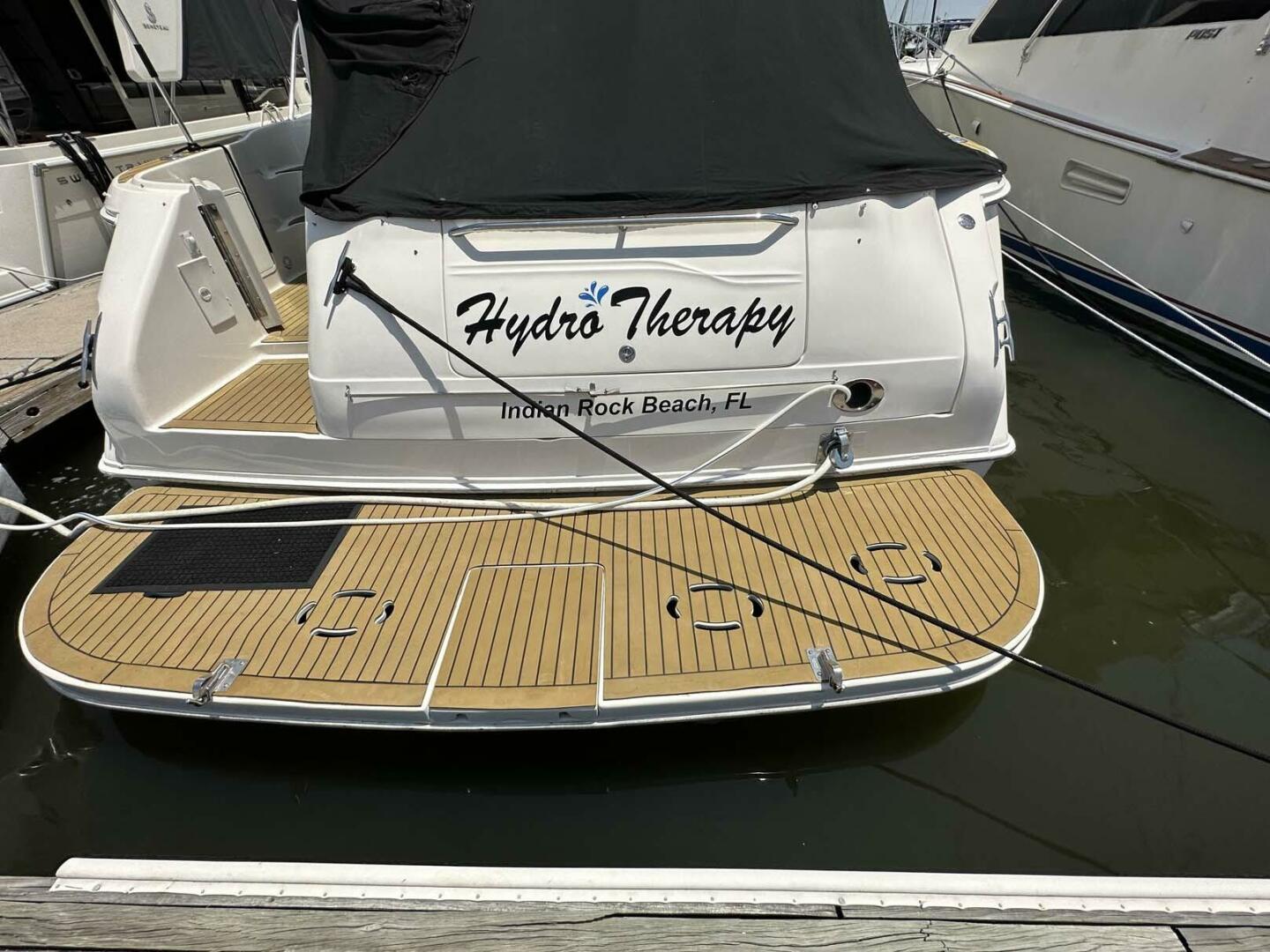 Slide: The Image of Sea Ray 480 Sedan Bridge 1998 - 2