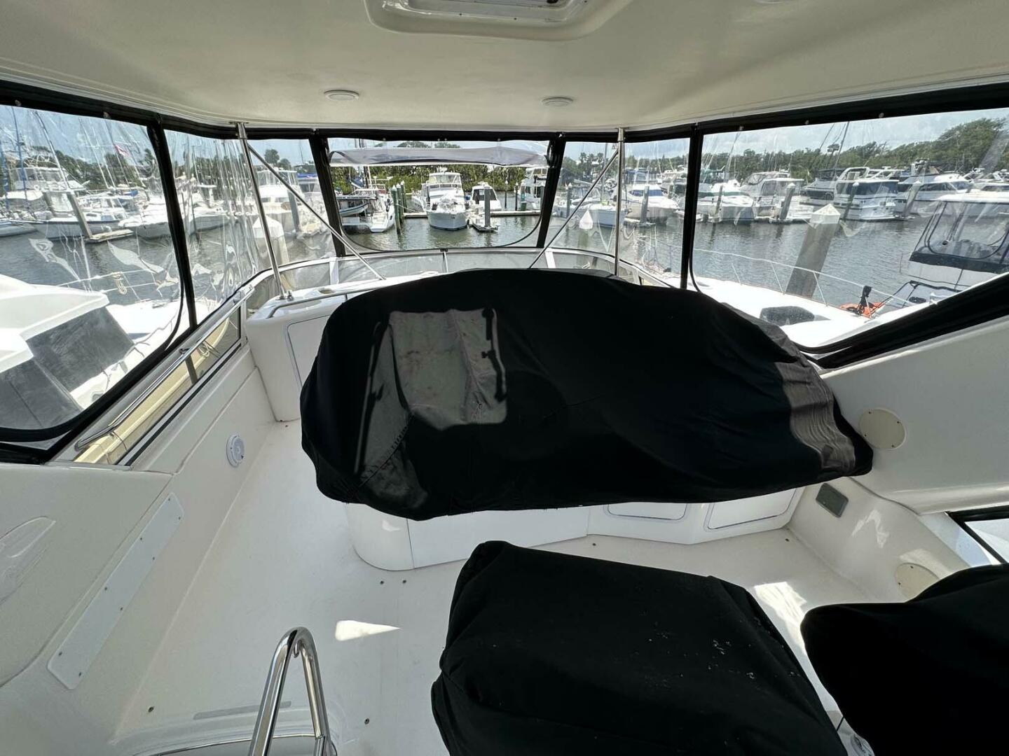 Slide: The Image of Sea Ray 480 Sedan Bridge 1998 - 26