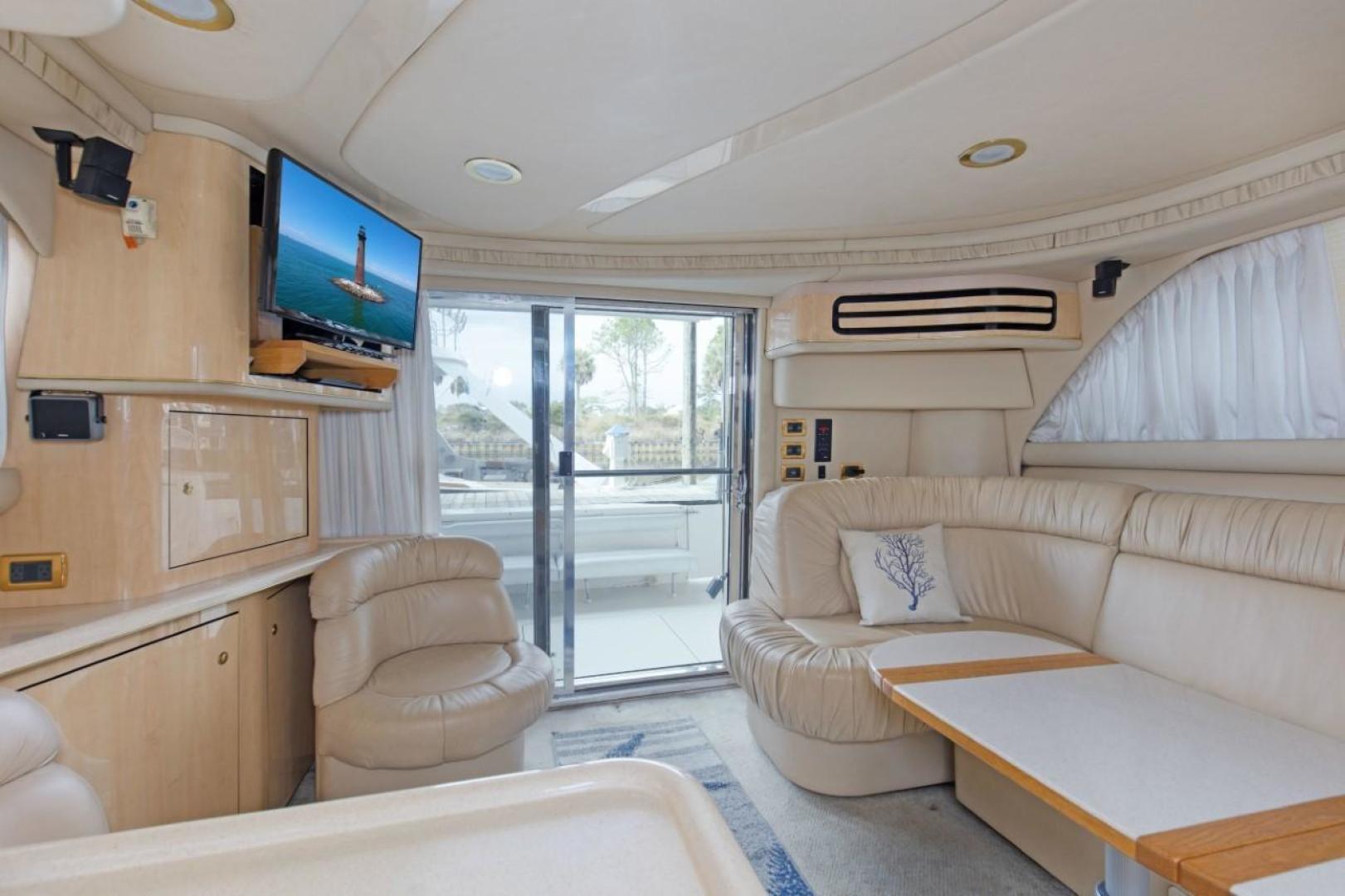 Slide: The Image of 2001 48' Sea Ray 480 Tops Off Salon (1) - 1