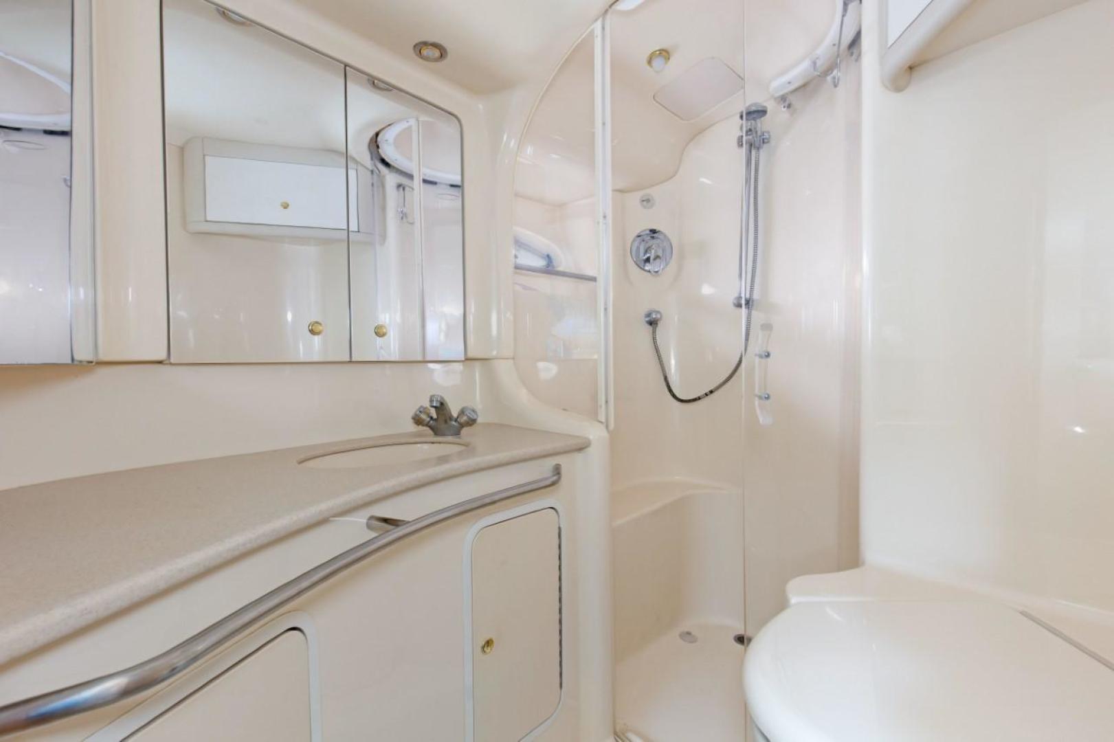 Slide: The Image of 2001 48' Sea Ray 480 Tops Off Master Head - 8