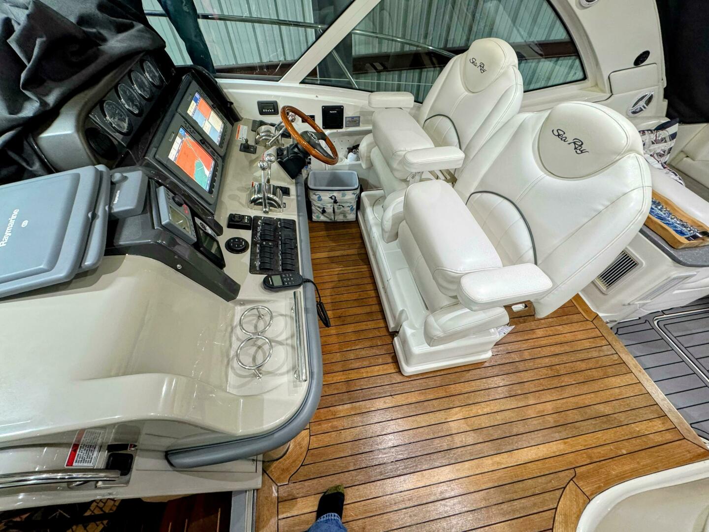 Slide: The Image of Sea Ray 48 Sundancer 2007 - 5290445