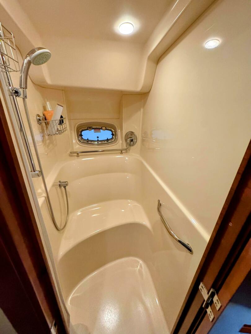 Slide: The Image of Sea Ray 48 Sundancer 2007 - 5290471