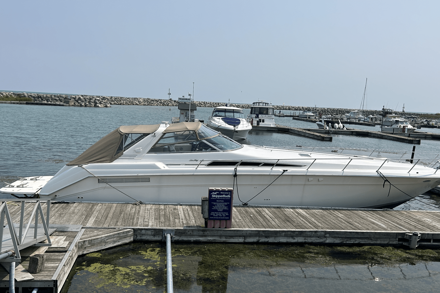 Slide: The Image of Sea Ray 50 1992 - 33