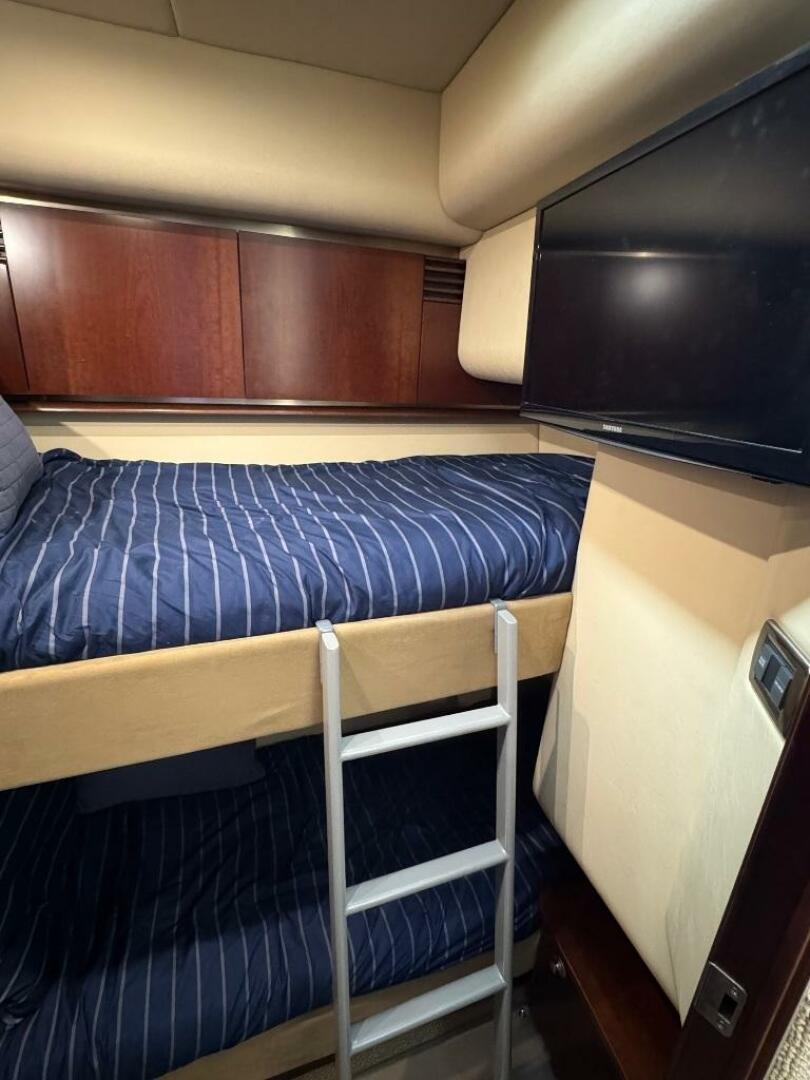 Slide: The Image of Sea Ray 500 Sedan Bridge 2005 - 5231586