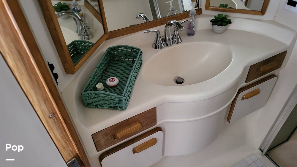 Slide: The Image of Bathroom Sink - 10766313