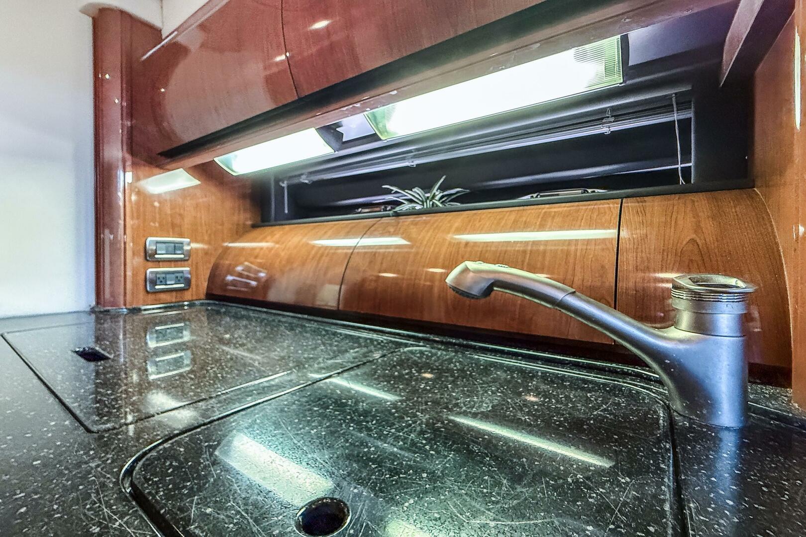 Slide: The Image of Sea Ray 500 Sundancer 2004 - 5155075