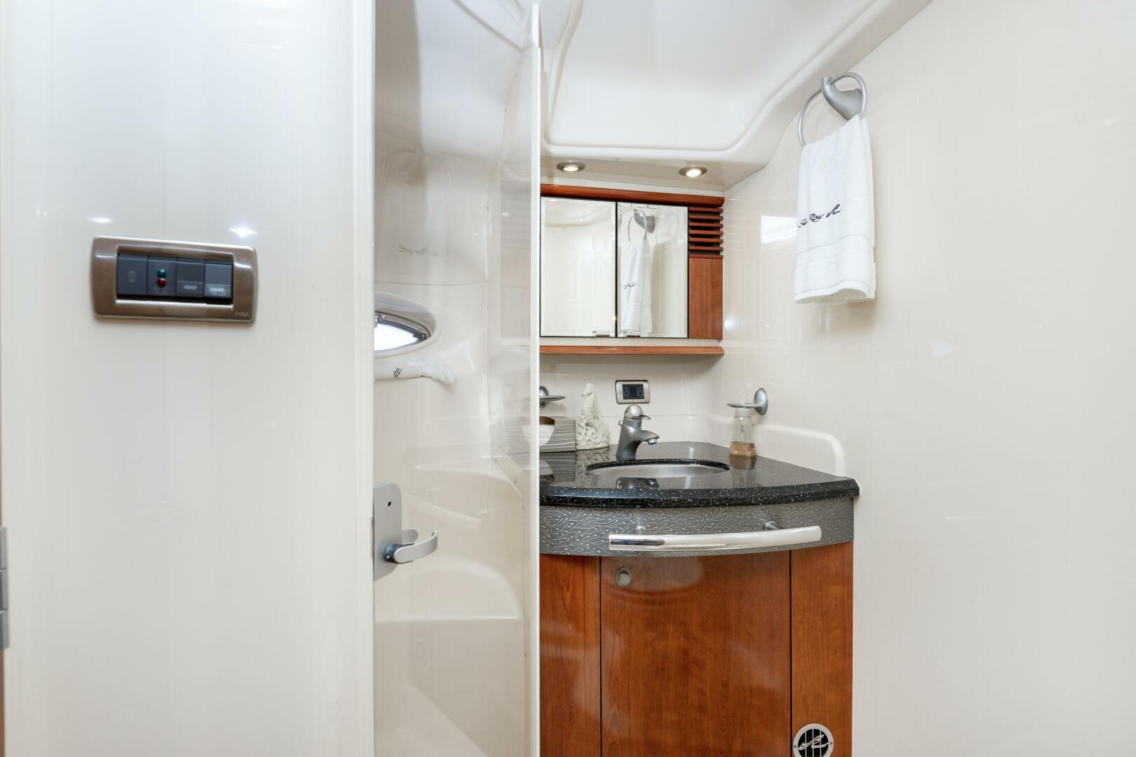 Slide: The Image of Sea Ray 500 Sundancer 2004 - 5155088