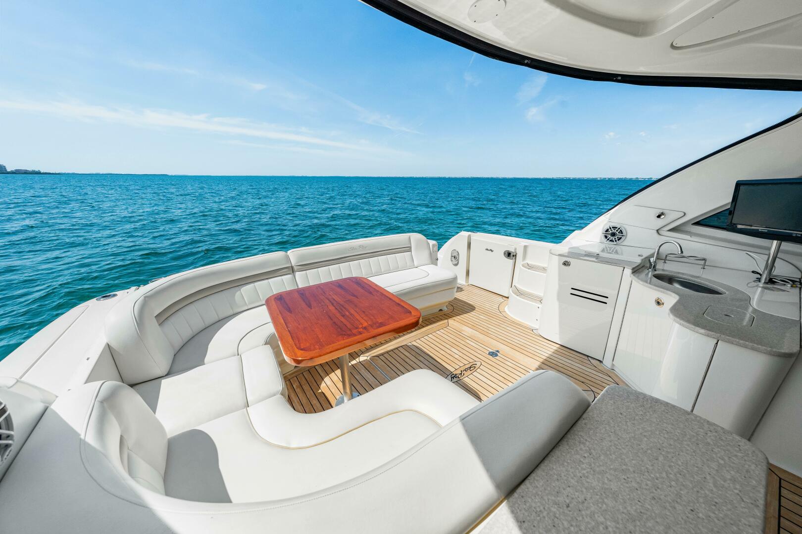 Slide: The Image of Sea Ray 500 Sundancer 2010 - 4332270