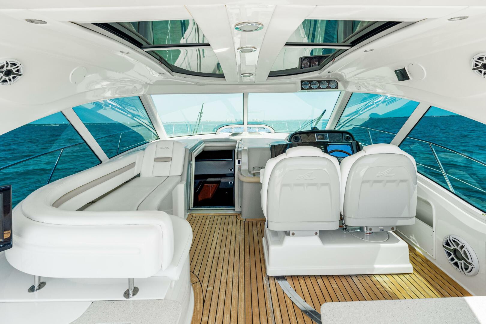 Slide: The Image of Sea Ray 500 Sundancer 2010 - 4332275
