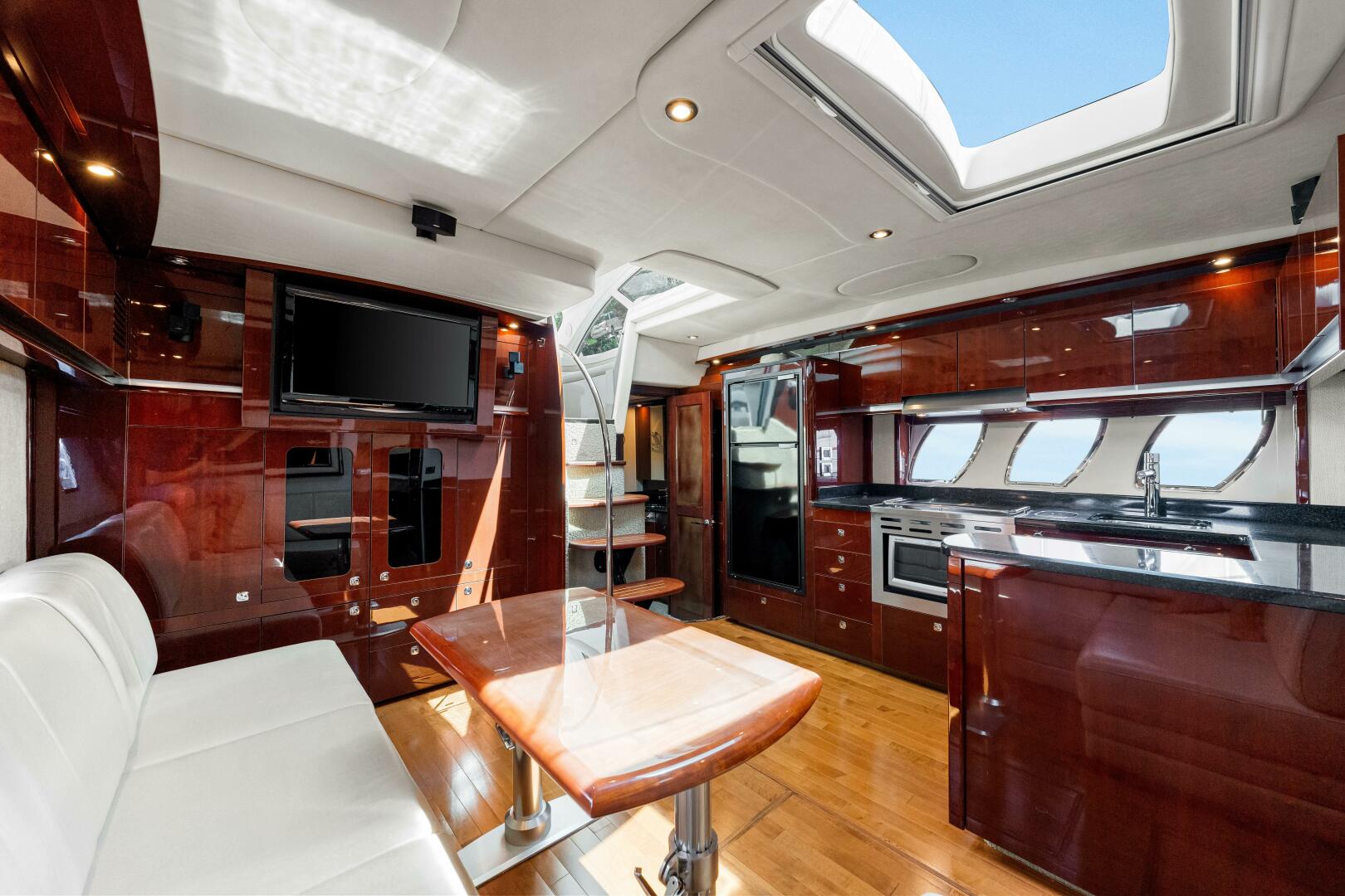 Slide: The Image of Sea Ray 500 Sundancer 2010 - 4332330