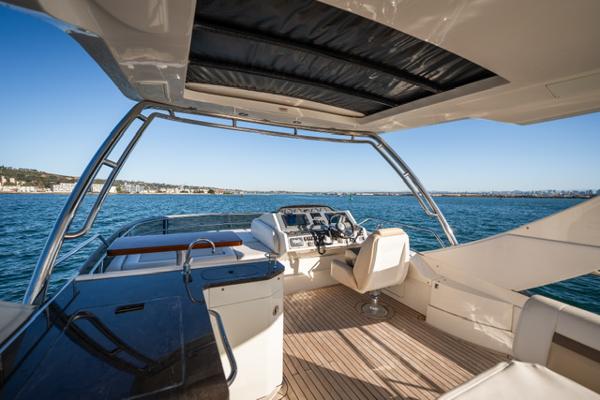 Slide: The Image of Sea Ray 510 Fly 2015 - 50