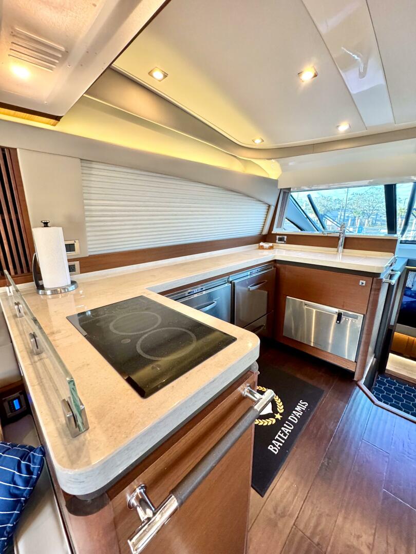 Slide: The Image of Sea Ray 510 Fly 2016 - 5184469