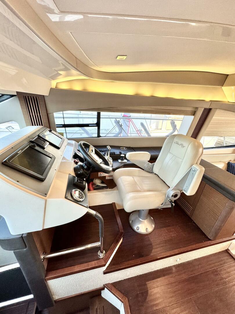 Slide: The Image of Sea Ray 510 Fly 2016 - 5184472