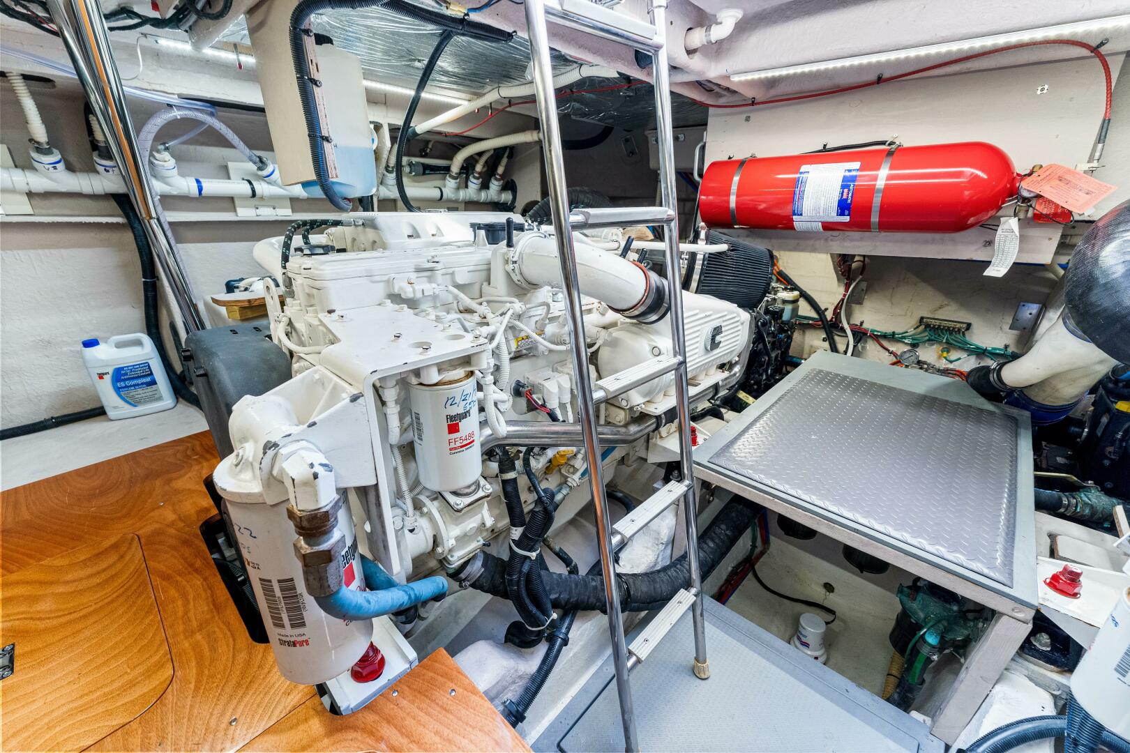 Slide: The Image of Sea Ray 510 Fly 2016 - 4102403