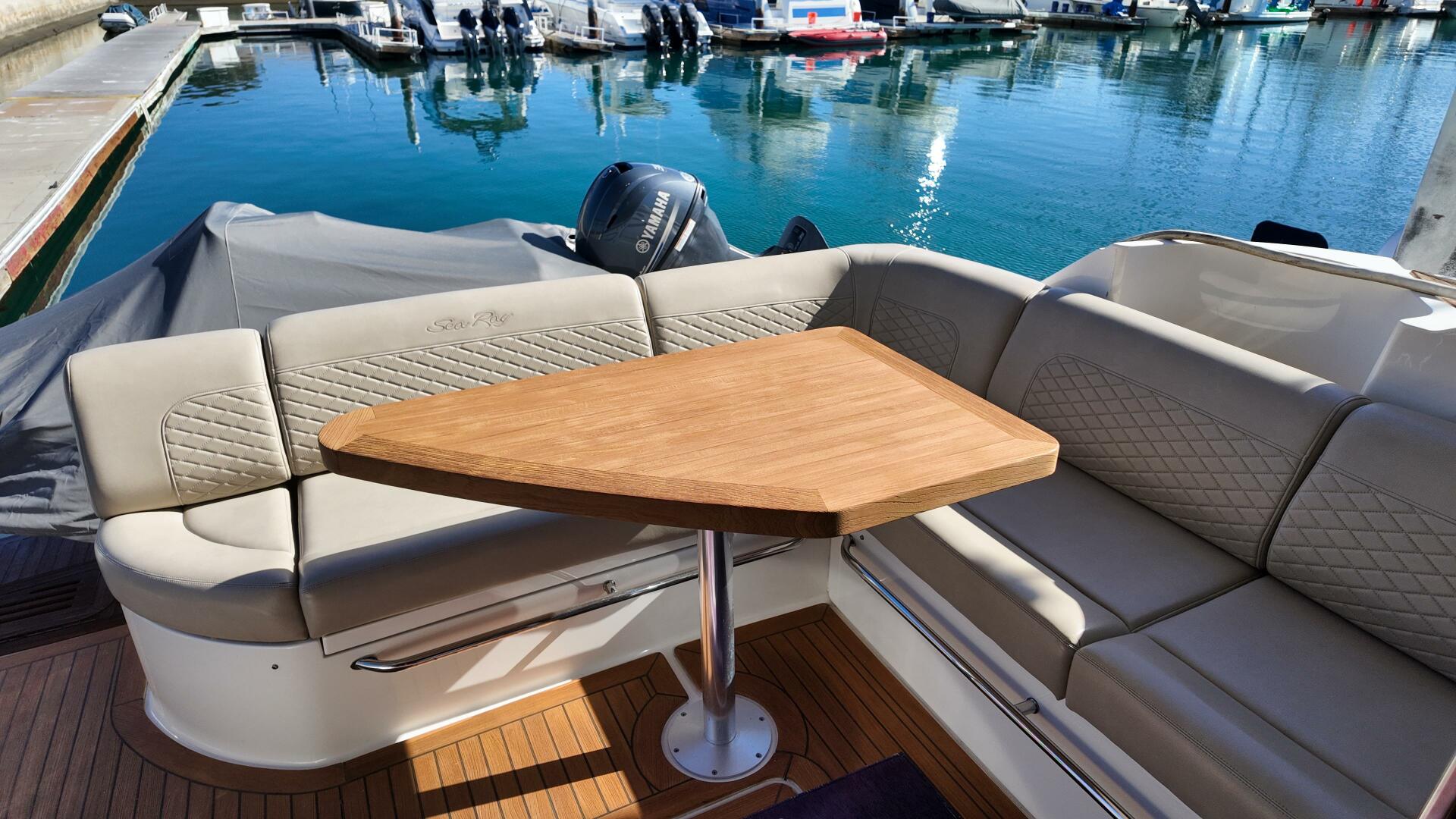Slide: The Image of Sea Ray 510 Fly 2018 - 5069215