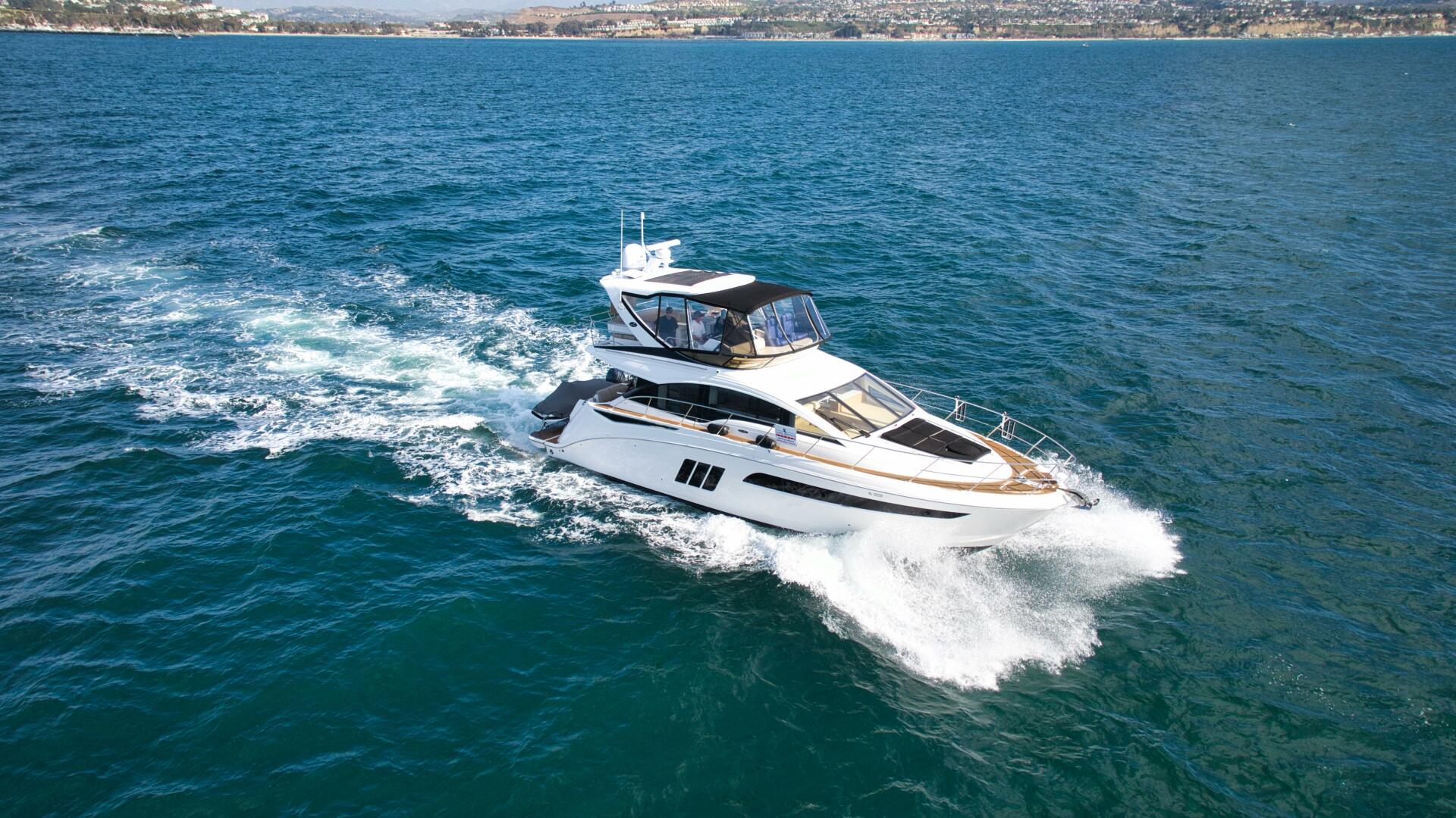 Slide: The Image of Sea Ray 510 Fly 2018 - 5069177