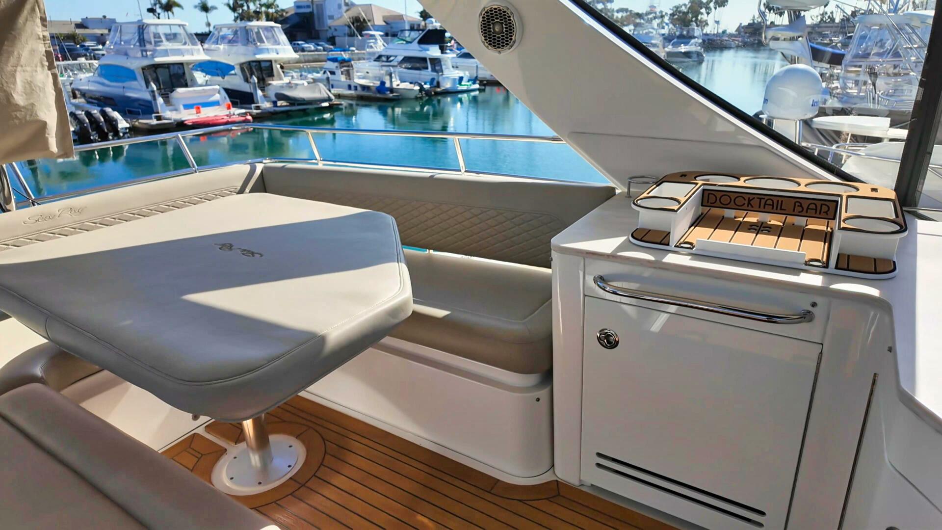 Slide: The Image of Sea Ray 510 Fly 2018 - 5069167
