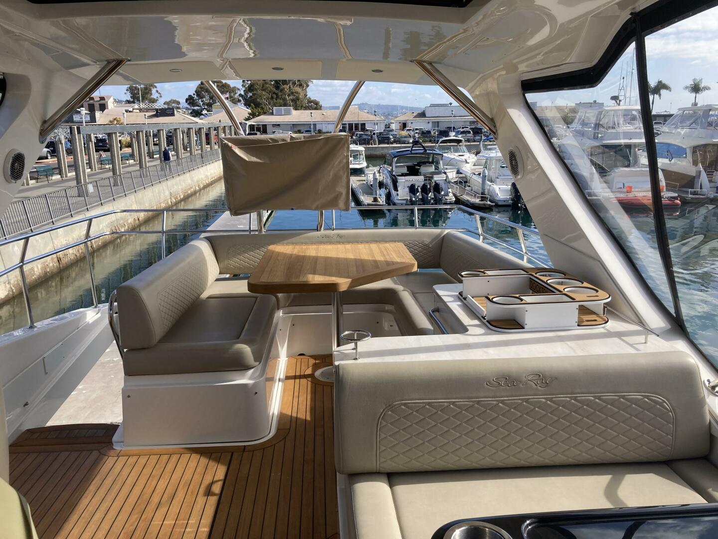 Slide: The Image of Sea Ray 510 Fly 2018 - 5069195