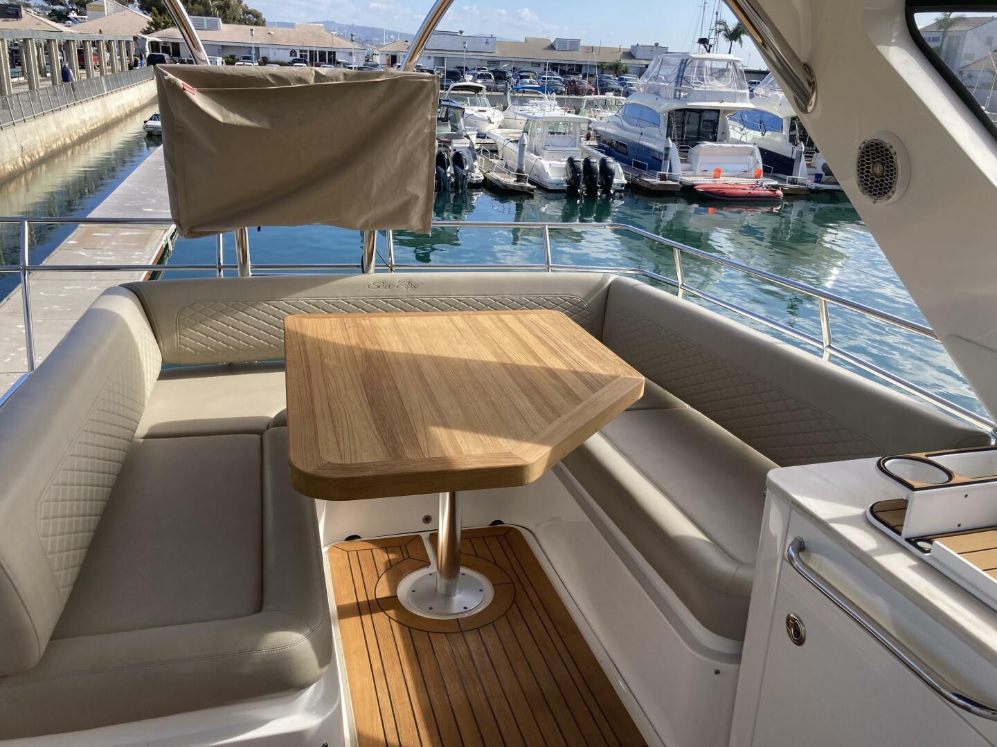 Slide: The Image of Sea Ray 510 Fly 2018 - 5069197