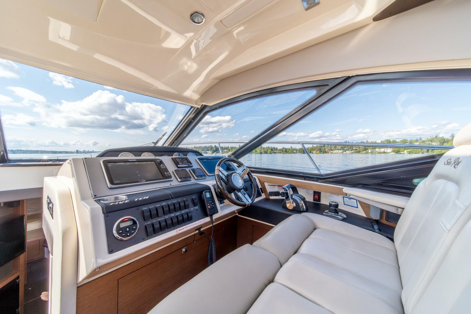 Slide: The Image of Sea Ray 510 Sundancer 2014 - 4413325