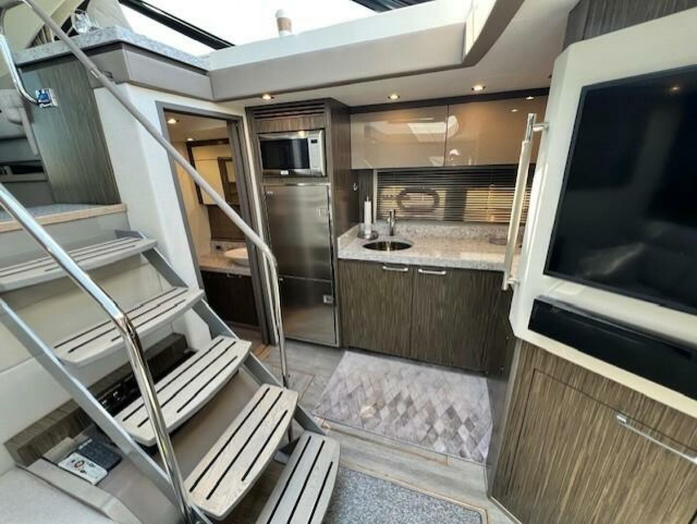 Slide: The Image of Sea Ray 510 Sundancer 2018 - 4632522