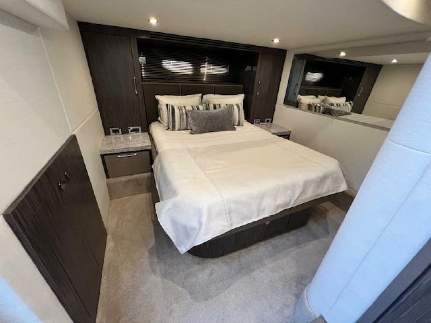 Slide: The Image of Sea Ray 510 Sundancer 2018 - 4632524