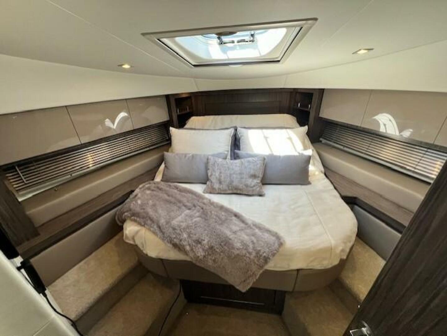 Slide: The Image of Sea Ray 510 Sundancer 2018 - 4632545
