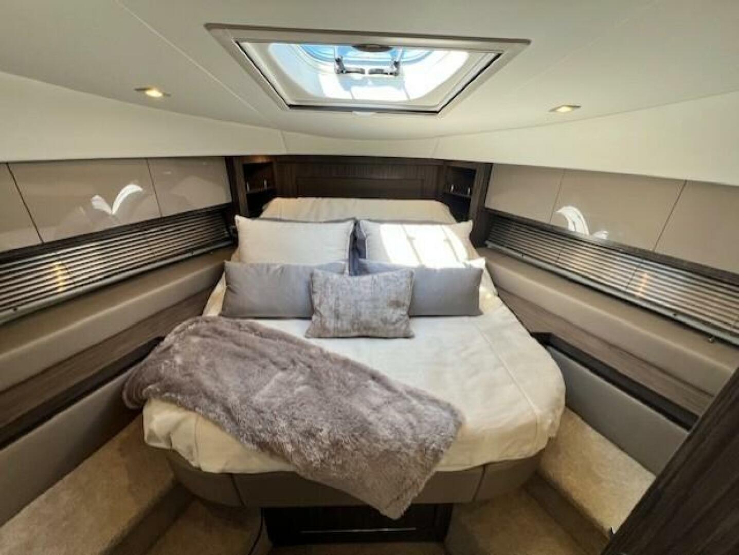 Slide: The Image of Sea Ray 510 Sundancer 2018 - 4632546