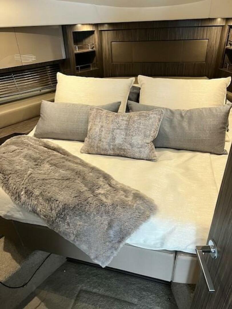 Slide: The Image of Sea Ray 510 Sundancer 2018 - 4632549