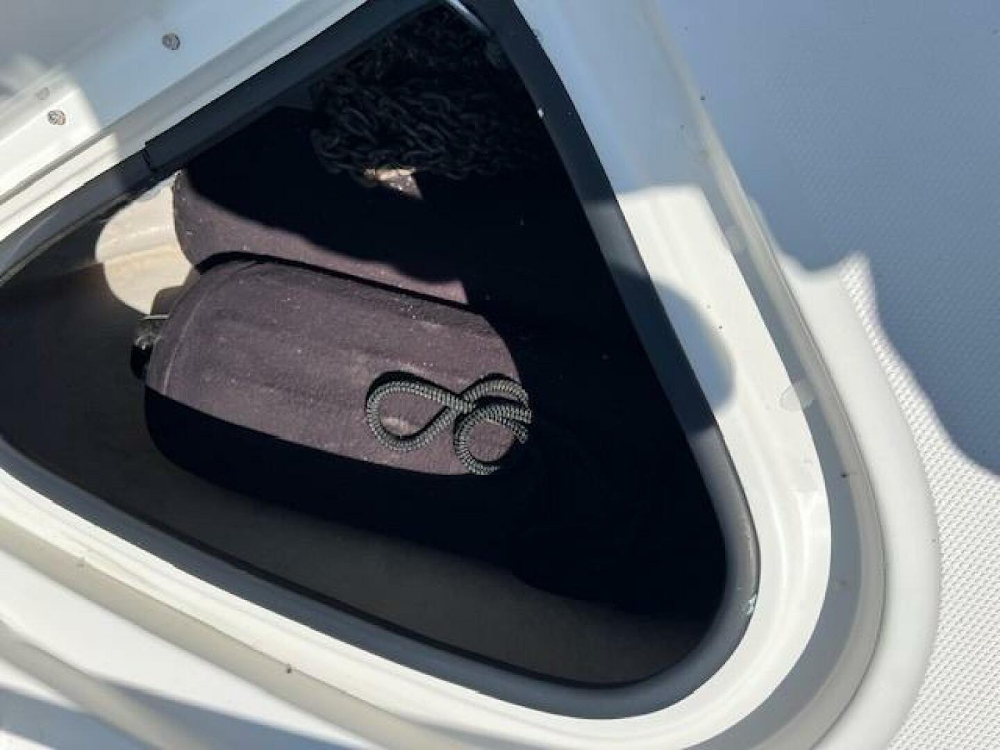 Slide: The Image of Sea Ray 510 Sundancer 2018 - 4632585