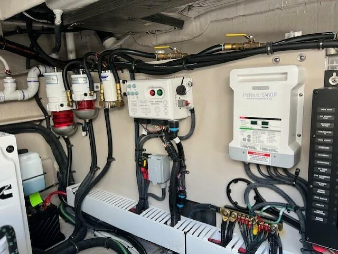 Slide: The Image of Sea Ray 510 Sundancer 2018 - 4632554