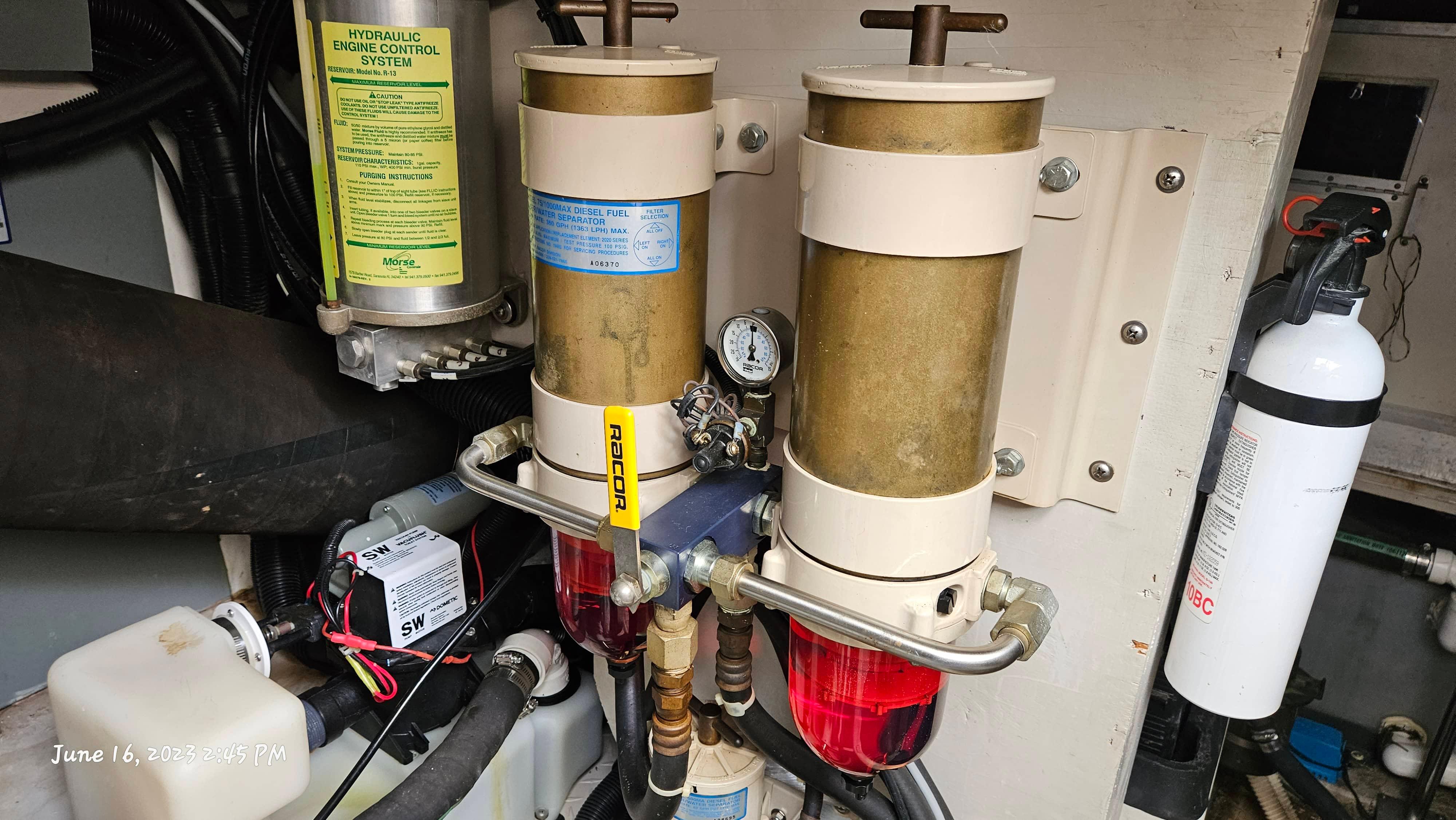 Slide: The Image of Engine room of a 1999 Sea Ray 540 Sundancer with hydraulic engine control system. - 41