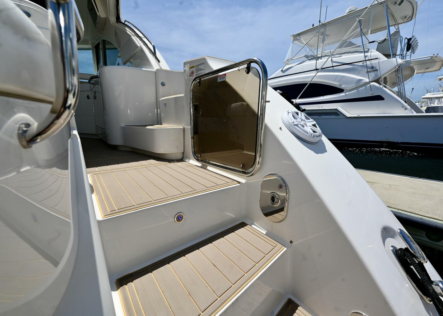 Slide: The Image of Sea Ray 540 Sundancer 2012 - 5360317