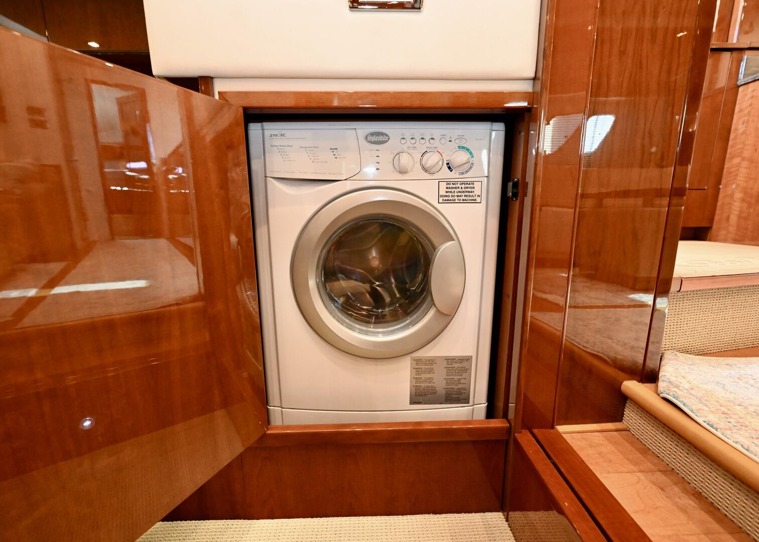 Slide: The Image of Sea Ray 540 Sundancer 2012 - 5360602