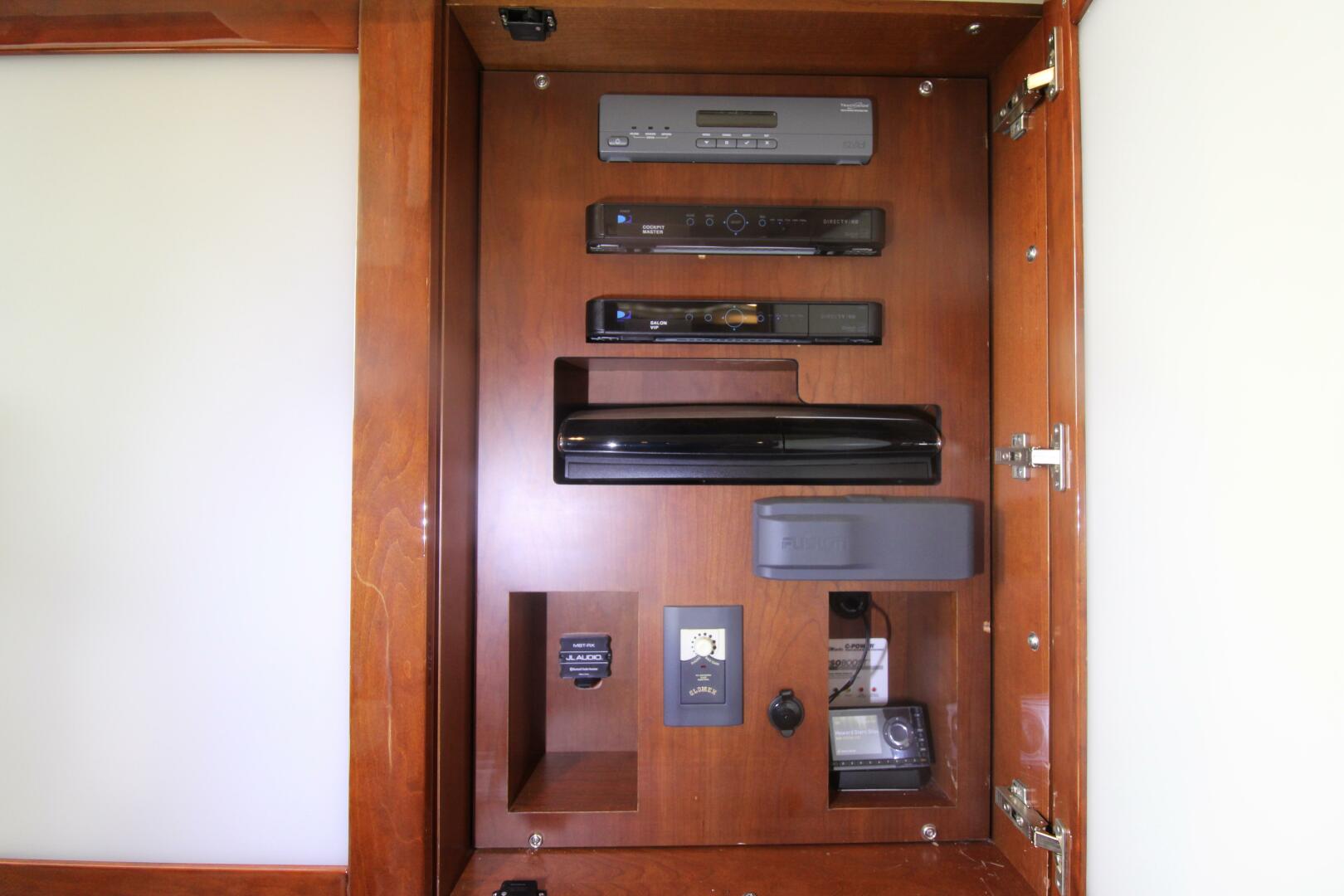 Slide: The Image of Sea Ray 540 Sundancer 2012 - 5360623