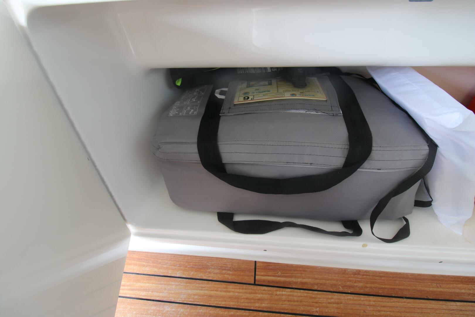 Slide: The Image of Sea Ray 540 Sundancer 2012 - 5360624