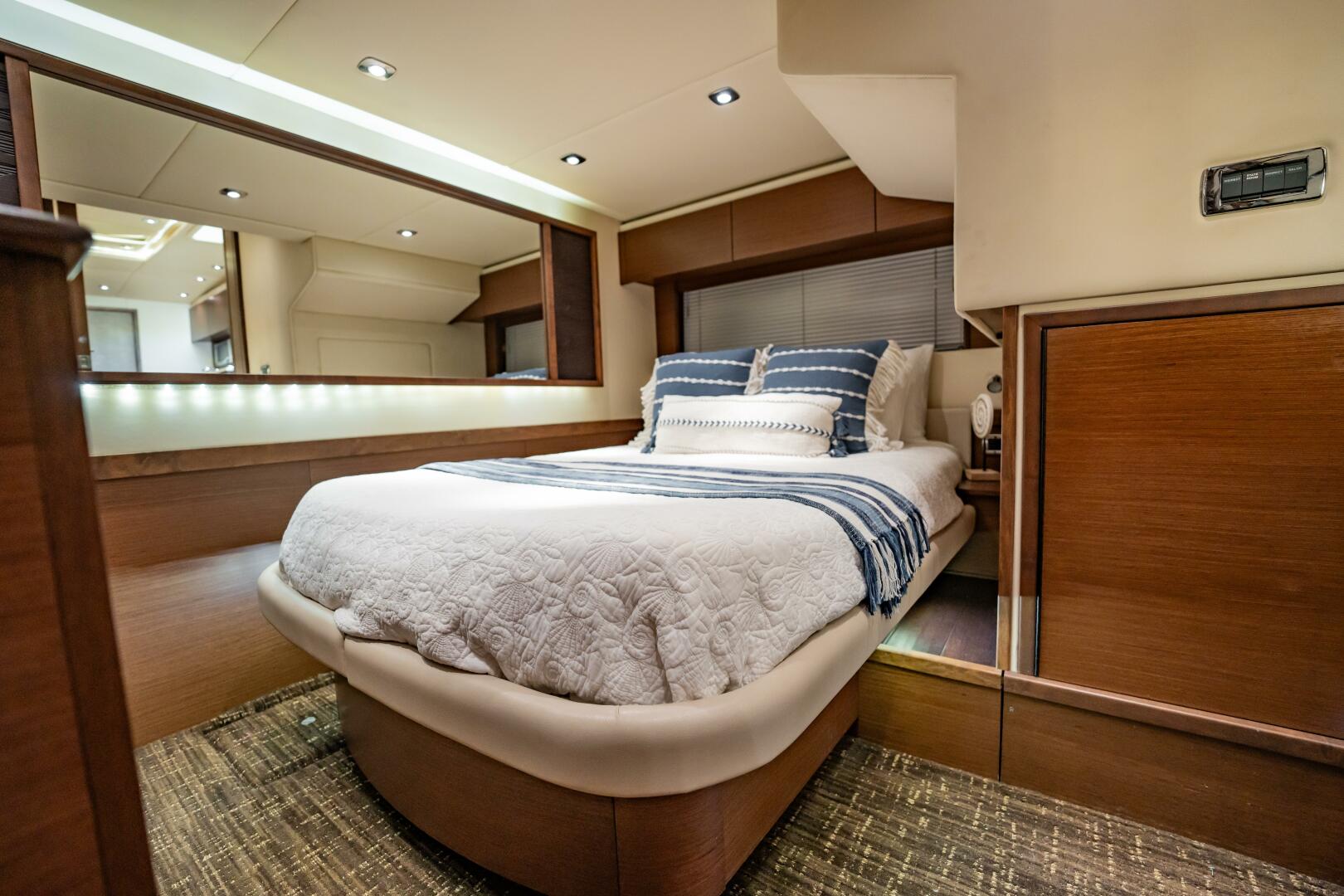 Slide: The Image of Sea Ray 540 Sundancer 2013 - 5072294