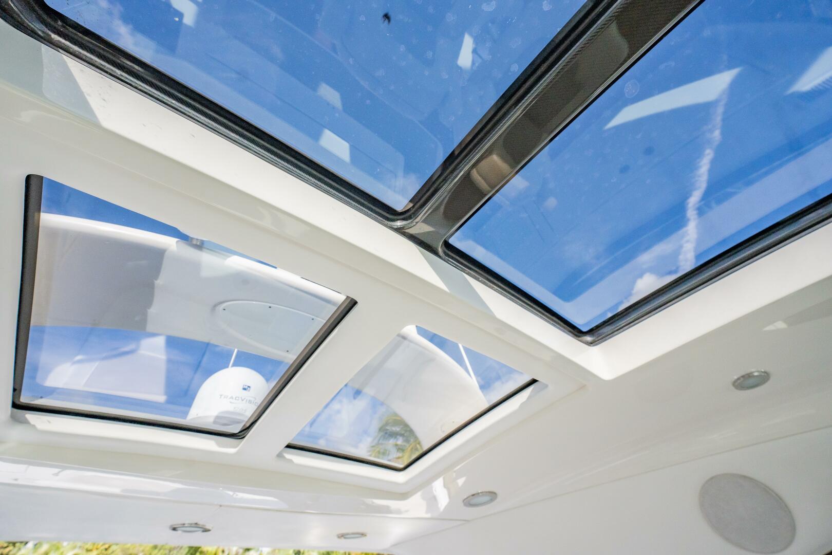 Slide: The Image of Sea Ray 540 Sundancer 2013 - 5072322