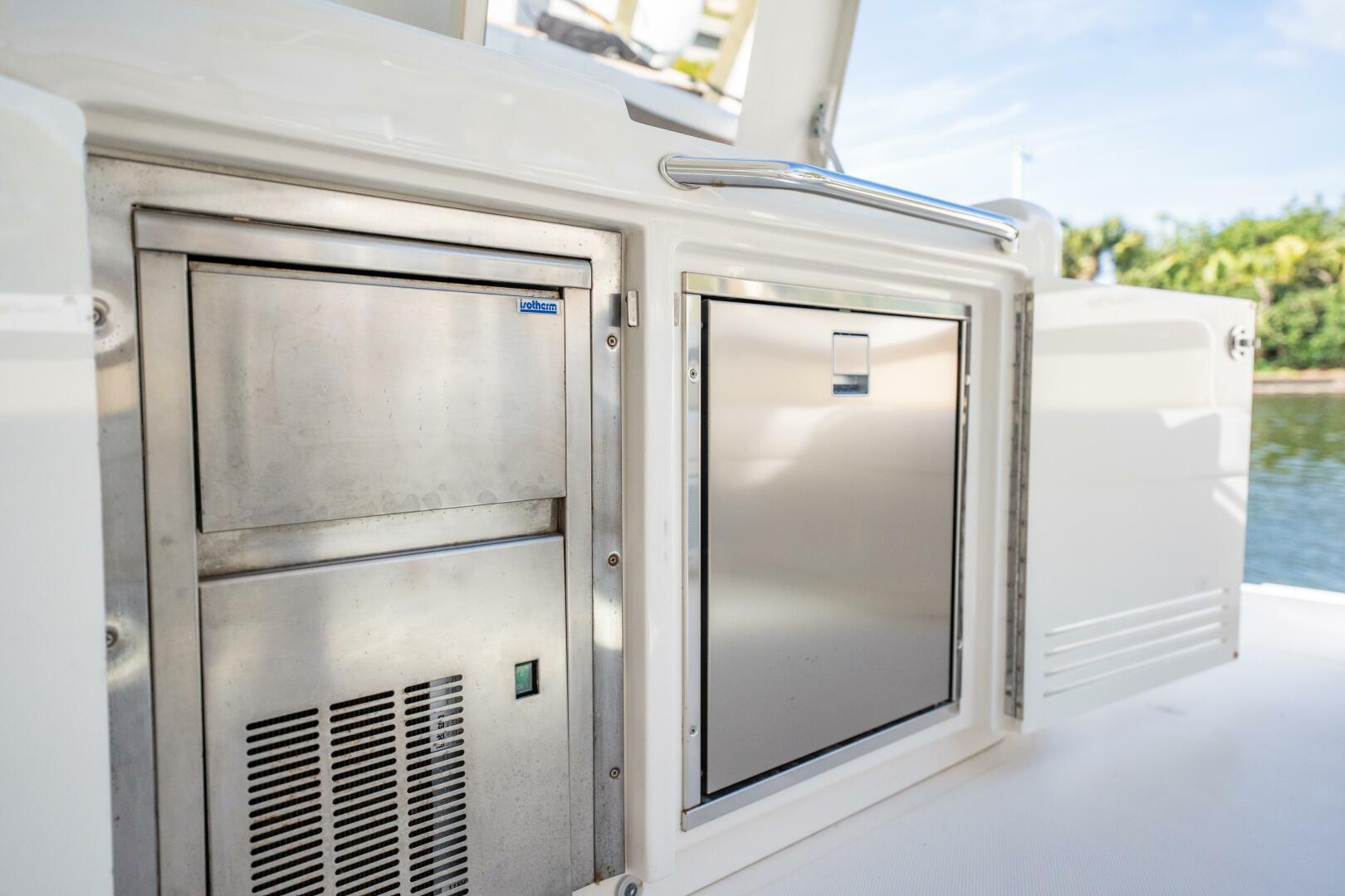 Slide: The Image of Sea Ray 540 Sundancer 2013 - 5072326