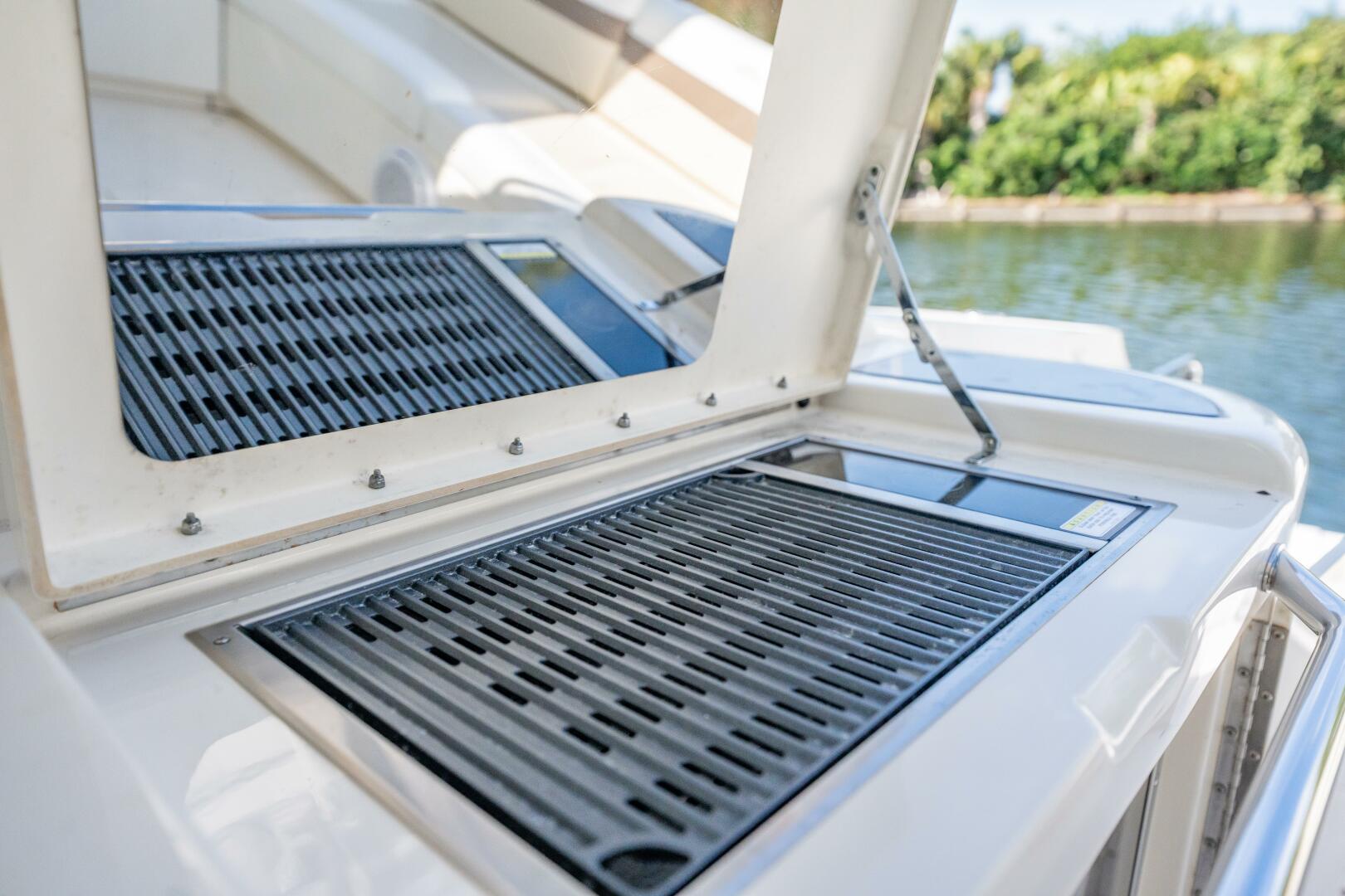 Slide: The Image of Sea Ray 540 Sundancer 2013 - 5072327