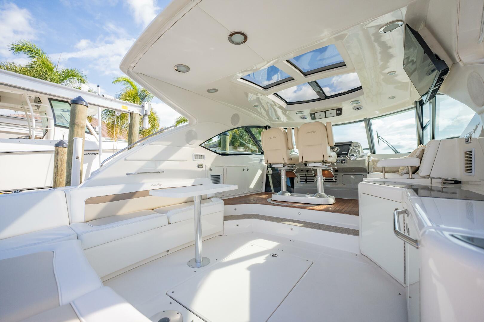 Slide: The Image of Sea Ray 540 Sundancer 2013 - 5072332