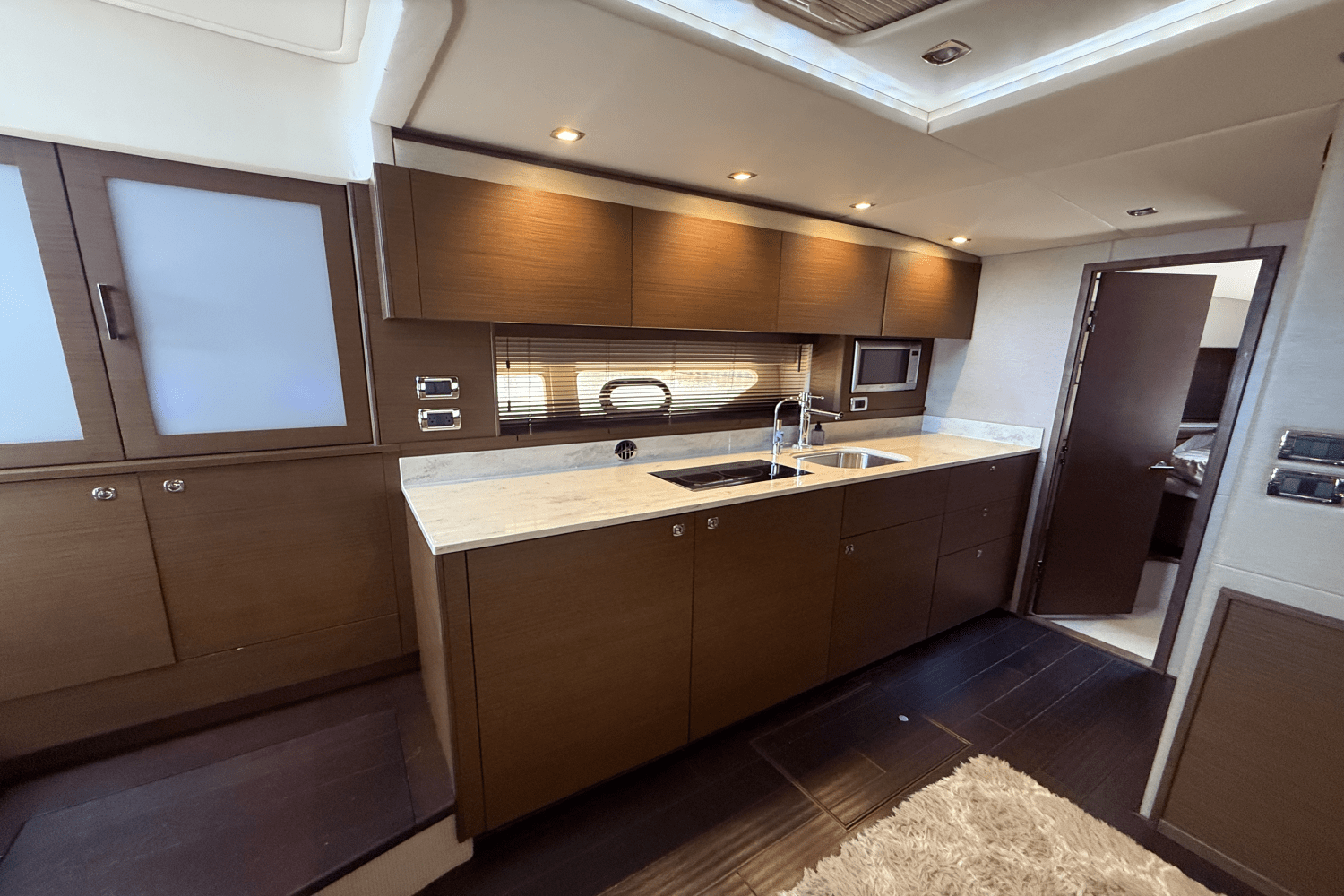 Slide: The Image of Sea Ray 540 SUNDANCER 2016 - 46